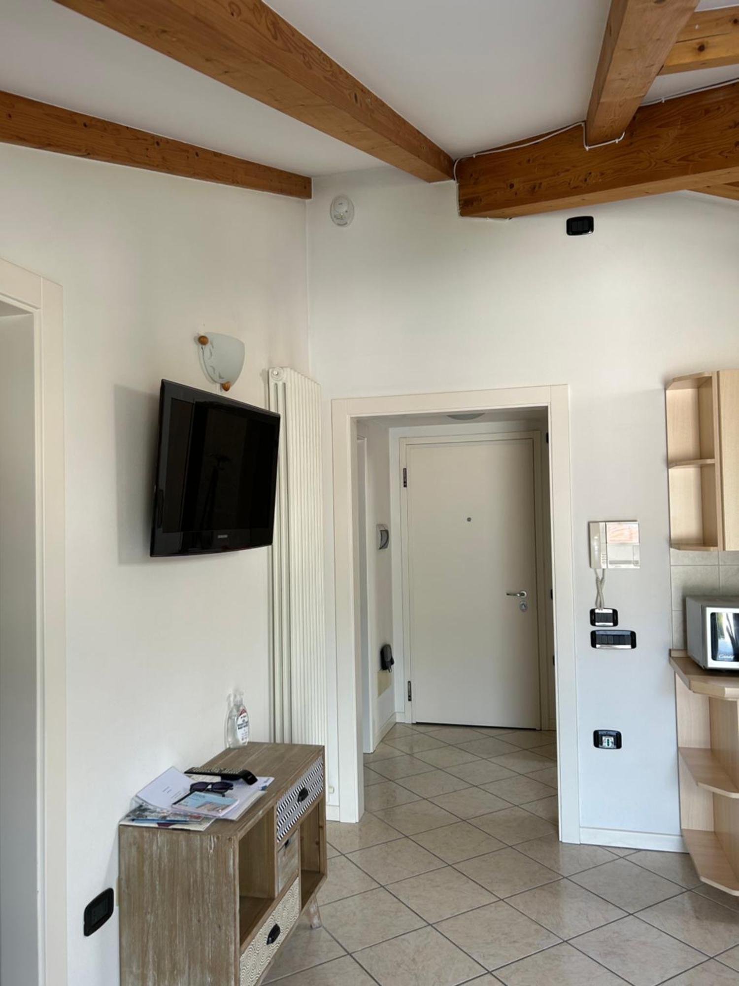 Casa Gianna Apartment Arco Bagian luar foto
