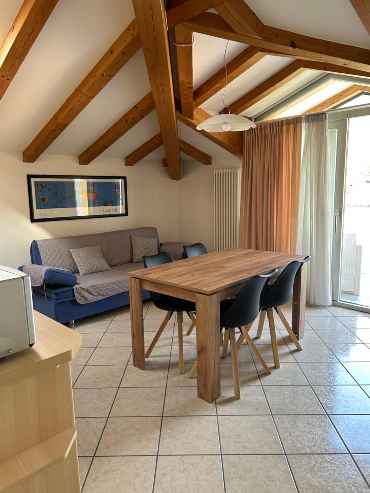 Casa Gianna Apartment Arco Bagian luar foto